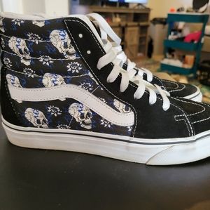 Vans. Womens size 9.